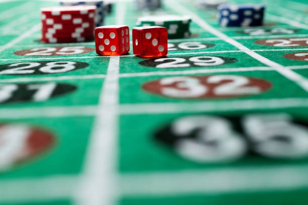 kingdomslot Android app home screen showing live football and casino games